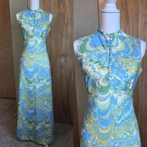 Vintage 70s Leslie Fay Funky Printed Maxi Dress